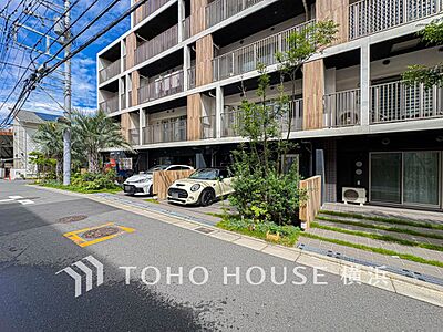 外観:時間のゆとりと空間、爽やかな陽光がもたらす光と風を贅沢なまでに感じる暮らしが始まります。 外観:時間のゆとりと空間、爽やかな陽光がもたらす光と風を贅沢なまでに感じる暮らしが始まります。