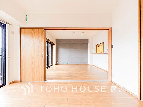 穏やかな寛ぎを届ける上質仕様のゆとりあるお部屋。心豊かにできるプライベート空間。