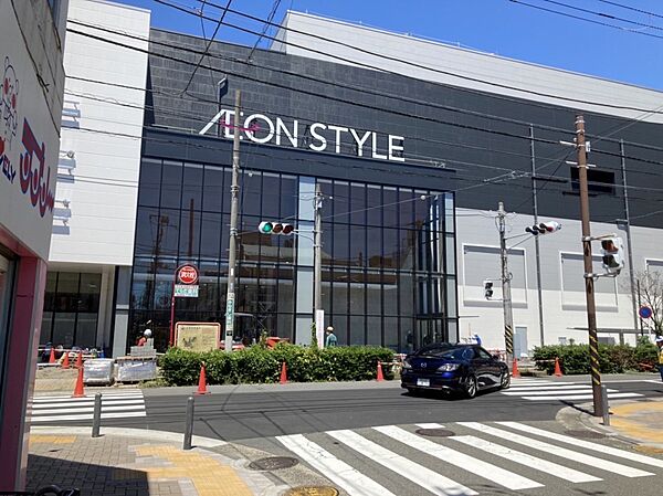 イオンスタイル天王町　550m　2022年10月18日オープン。「イオンスタイル天王町」と42の専門店。駐車場520台。