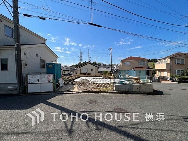 街並み全体のデザインへの拘りと充実した設備はきっとご満足いただける筈。(2026年10月撮影)