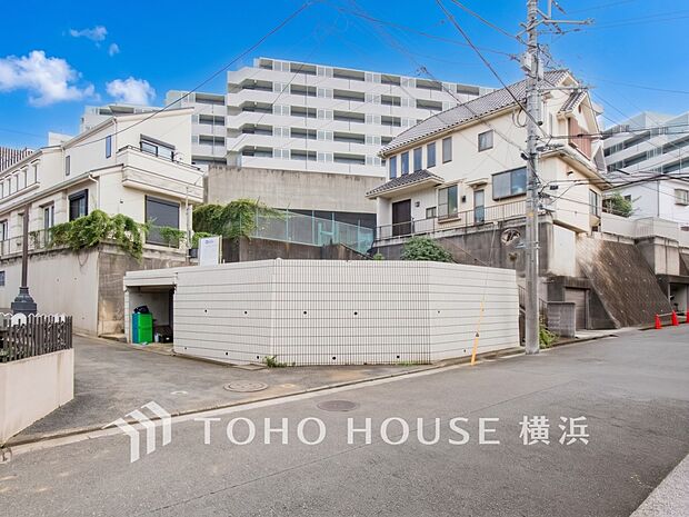 街並み全体のデザインへの拘りと充実した設備はきっとご満足いただける筈。(2026年10月撮影)