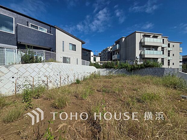 快適さや豊かさはもちろん、未来まで考えた家造りをテーマに建築されます。（2026年10月撮影）