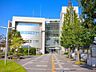 周辺：横浜市泉区役所　1200m　 お引越し後の申請や手続きなど、ご利用されることも多い区役所。 