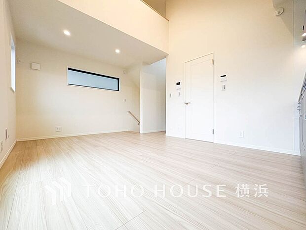 集いの場、憩いの場としての快適性を求めたやすらぎの空間です。