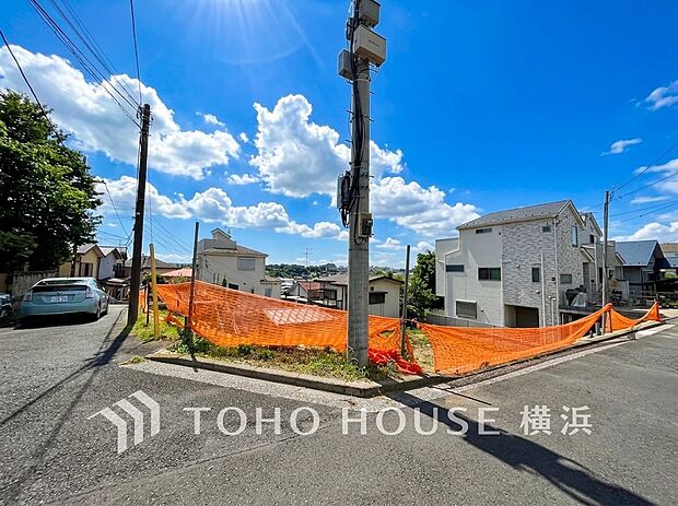 穏やかな住環境で子育てファミリーにもおすすめです。(2026年10月撮影)
