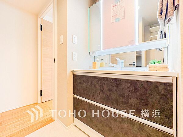 一日の始まりと終わりを心地よく演出してくれる、多彩な機能が備えられたパウダールーム。