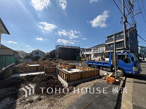 快適さや豊かさはもちろん、未来まで考えた家造りをテーマに建築されます。(2026年10月撮影)