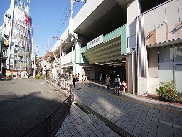 JR南武線「武蔵新城」駅 2240m JR南武線で「武蔵小杉」駅まで乗車約6分、ターミナル「川崎」駅へは快速利用で乗車約13分。