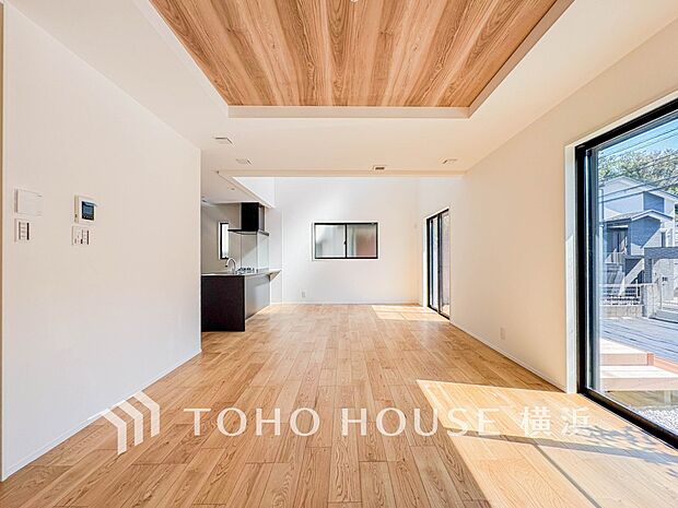 集いの場、憩いの場としての快適性を求めたやすらぎの空間です。