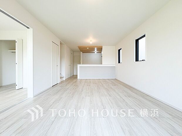 集いの場、憩いの場としての快適性を求めたやすらぎの空間です。