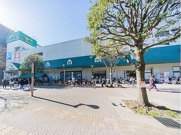 マルエツ瀬谷店 1300m 深夜遅くまで営業しています。駅前なので、お帰りが遅くなったときも、買い物して帰れます。