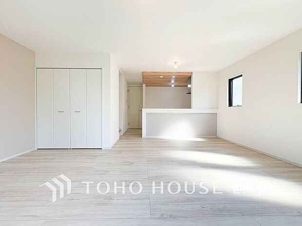 集いの場、憩いの場としての快適性を求めたやすらぎの空間です。