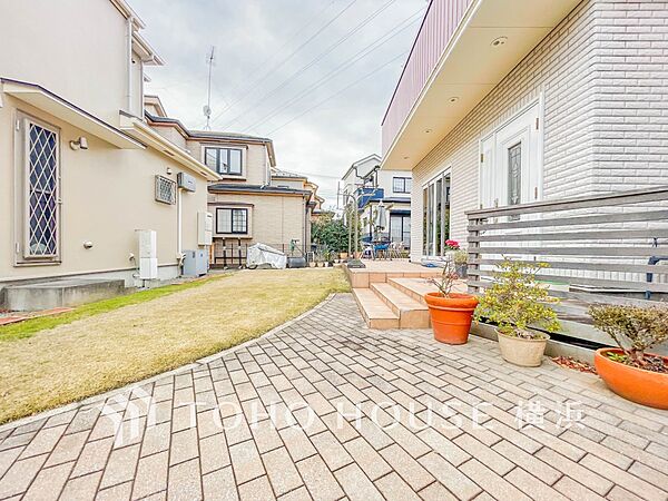 表現された空間は豊かな光と風を纏い、暮らしの時間を豊かにしてくれます。