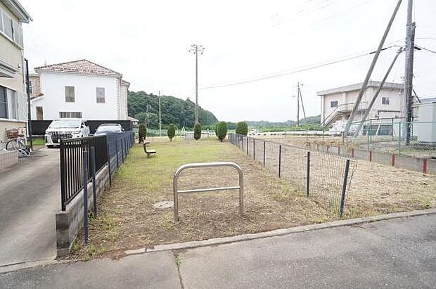 東みどり野南第2公園まで163m