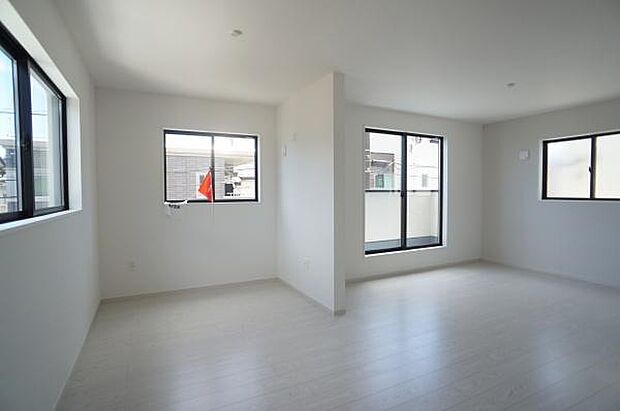 間仕切り対応の15.8帖。