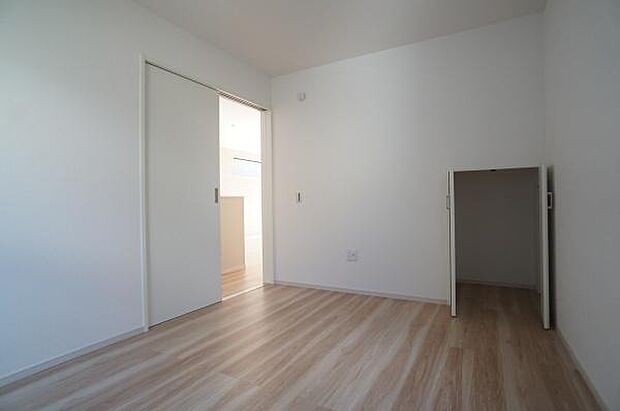 1階、洋室6帖。