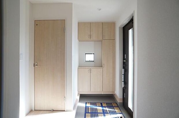 ＴＶモニター付きインターホンが完備。