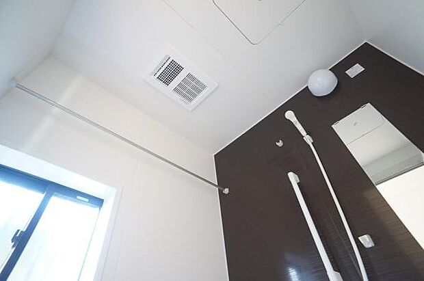 浴室乾燥機付きで快適。