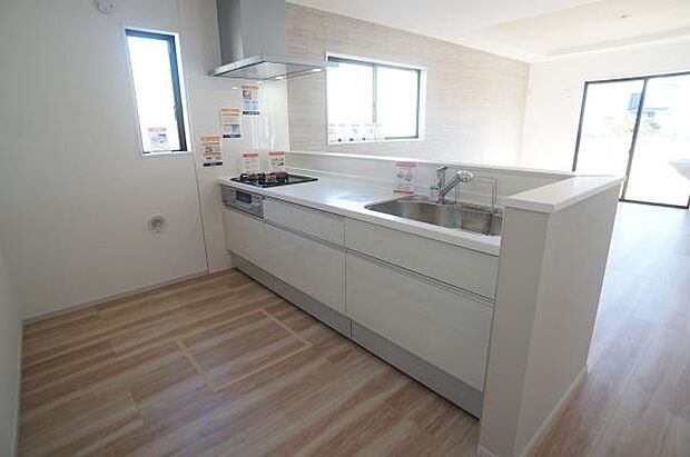 開放的なオープンキッチン。