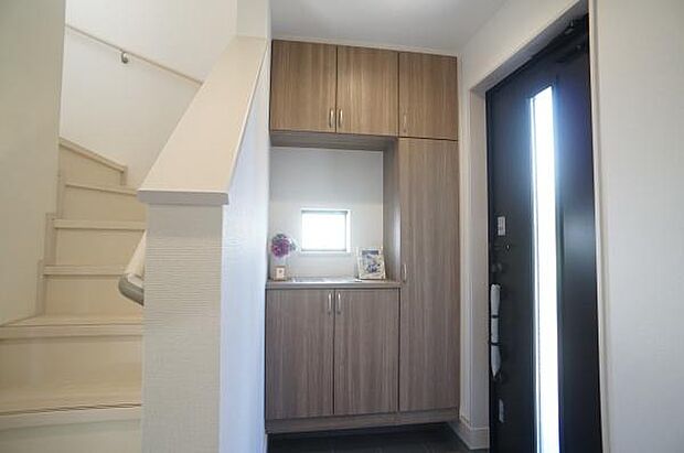 ＴＶモニター付インターホン完備。