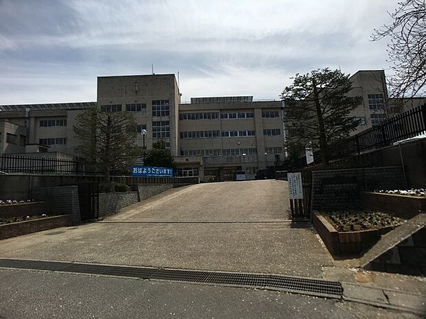 土浦市立土浦第六中学校まで1320m