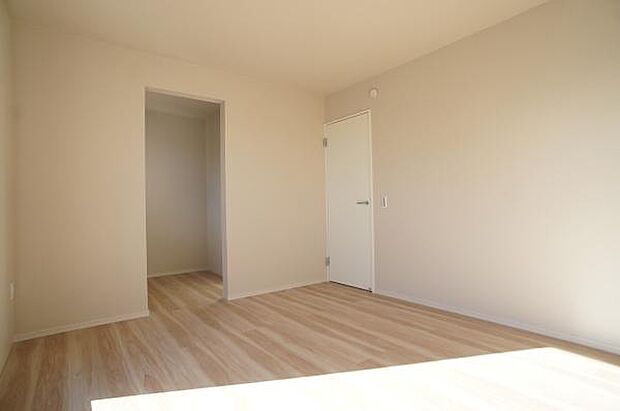 ＷＩＣ付き洋室8、5帖。