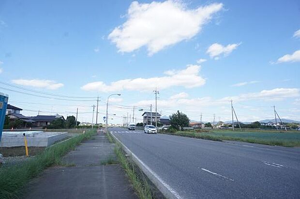 東側18ｍ公道に接道。