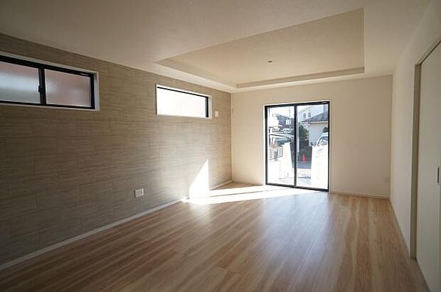 折上げ天井が広がりも感じさせます。