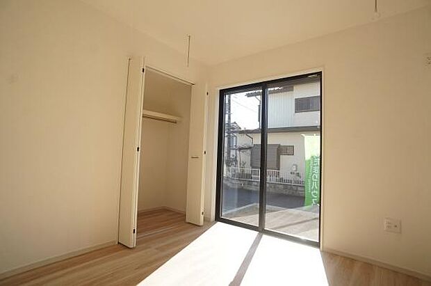 1階、洋室5帖。