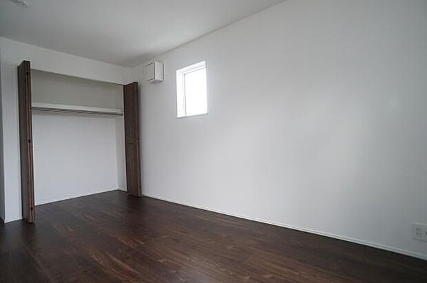 洋室7，5帖。主寝室に。