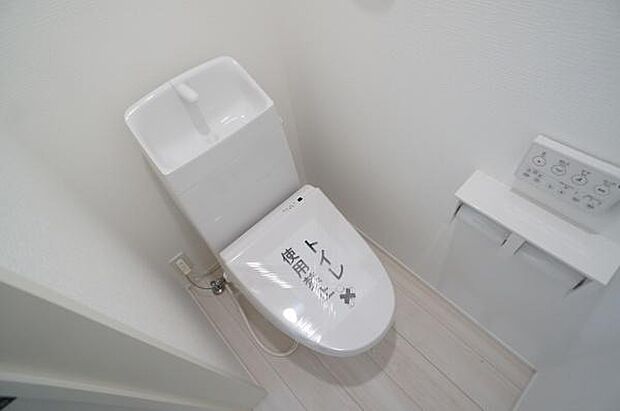 1階、2階共にウォシュレット。
