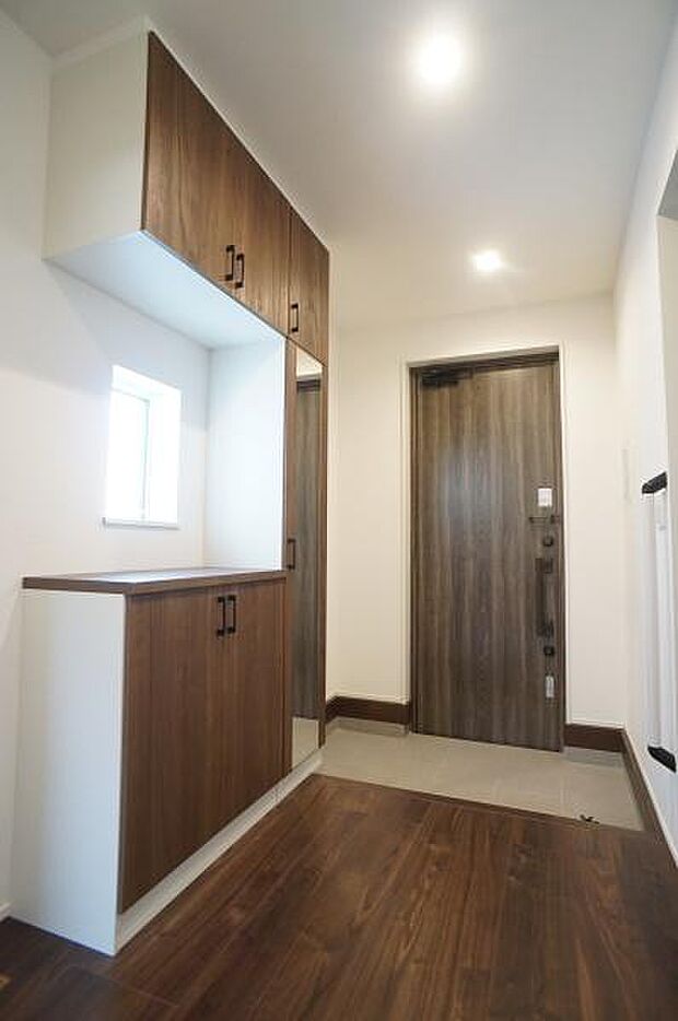 重厚感がある玄関です。