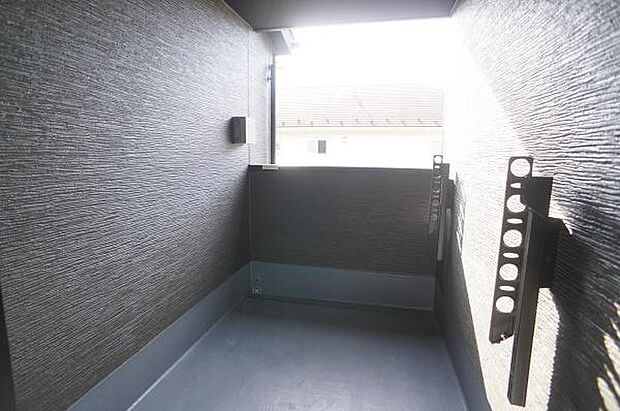 物干し金物付きルーフバルコニー。