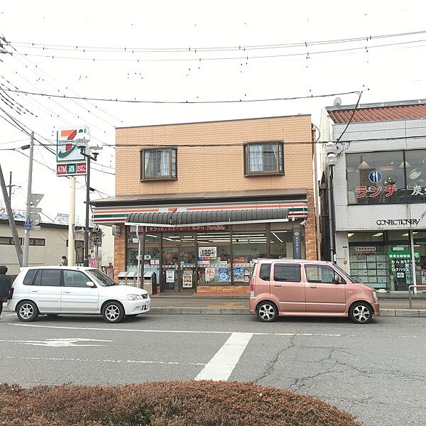 セブンイレブン土浦荒川沖駅前店まで723m