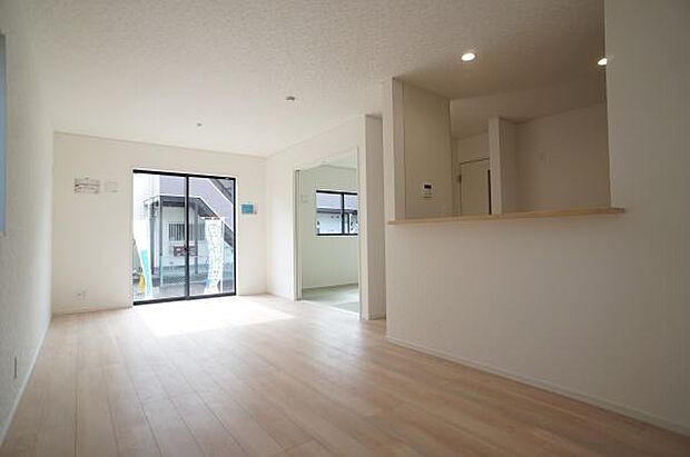 南から陽光注ぐ陽だまりLDK。