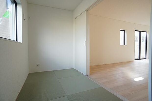 間仕切りを閉めて一休みを。