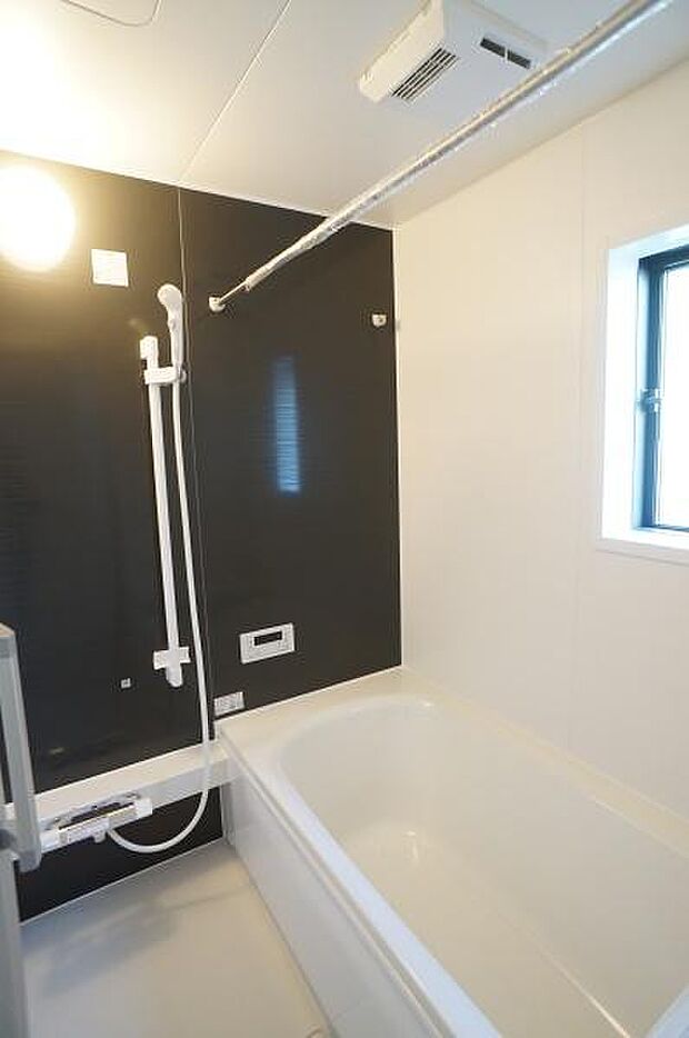 一日の疲れを癒す浴室。