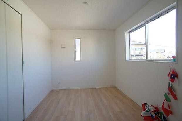 落ち着きある個室。