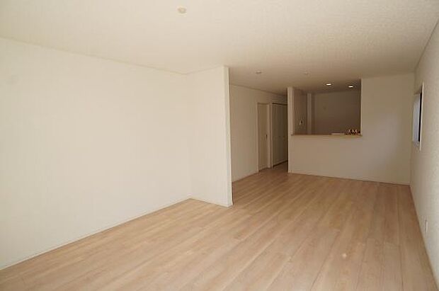 ダウンライトがお洒落なキッチン。