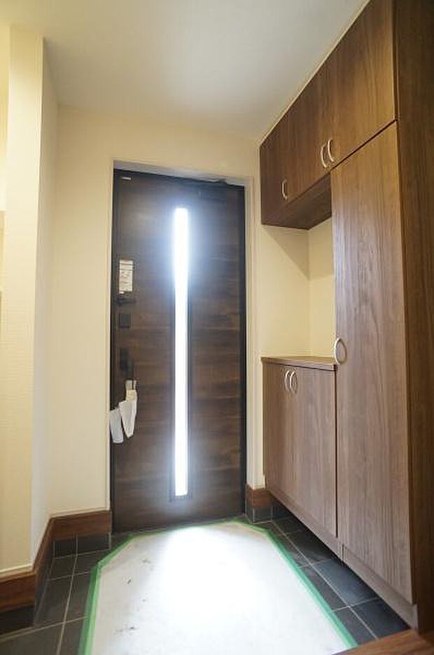 TVモニター付きインターホン完備。