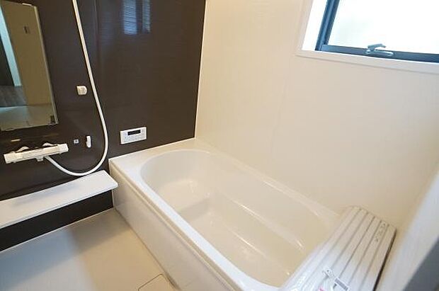 一日の疲れを癒す浴室。