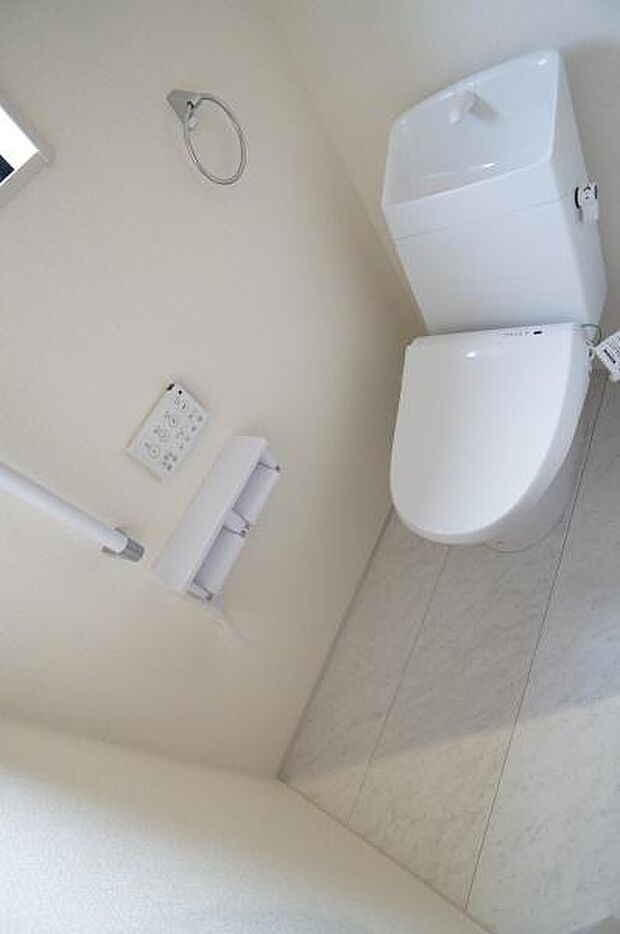 1階、2階にある温水洗浄便座です。