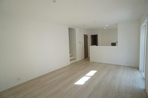 家事動線もスムーズな間取りです。