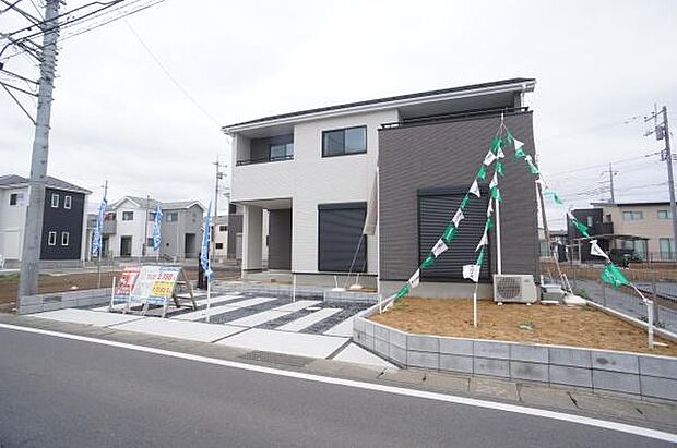 ゆとりある駐車スペース。