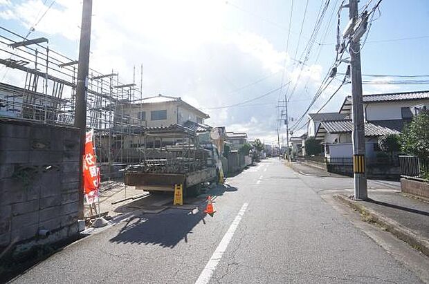 西側8，01ｍ公道に接道。