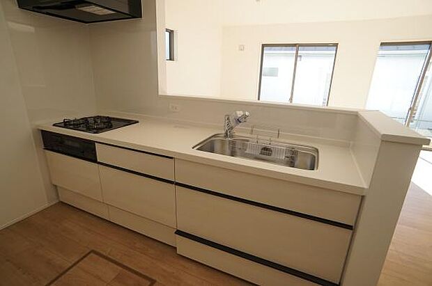 浄水器付きシステムキッチン。