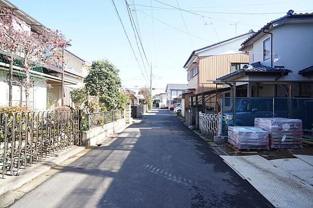 北側4，5m公道に接道。