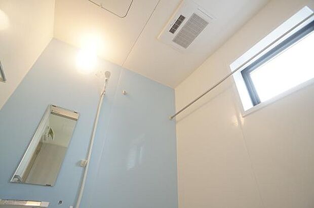 明るいお風呂でパワーチャージ。