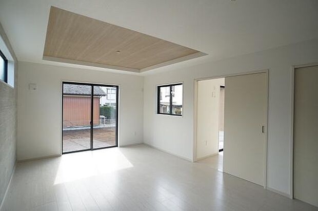 折上げ天井が施されたLDK。