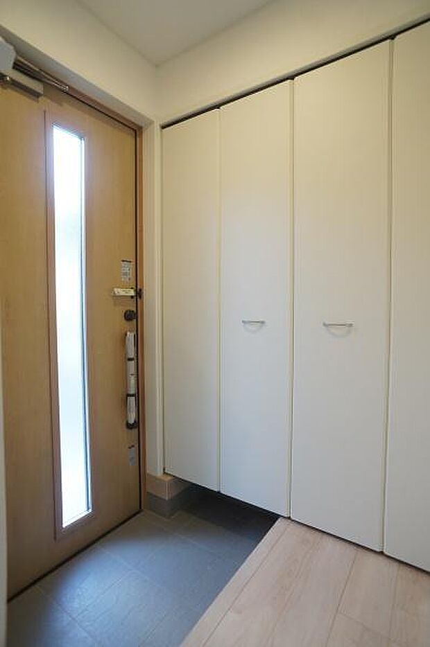 ＴＶモニター付きインターホンが完備。